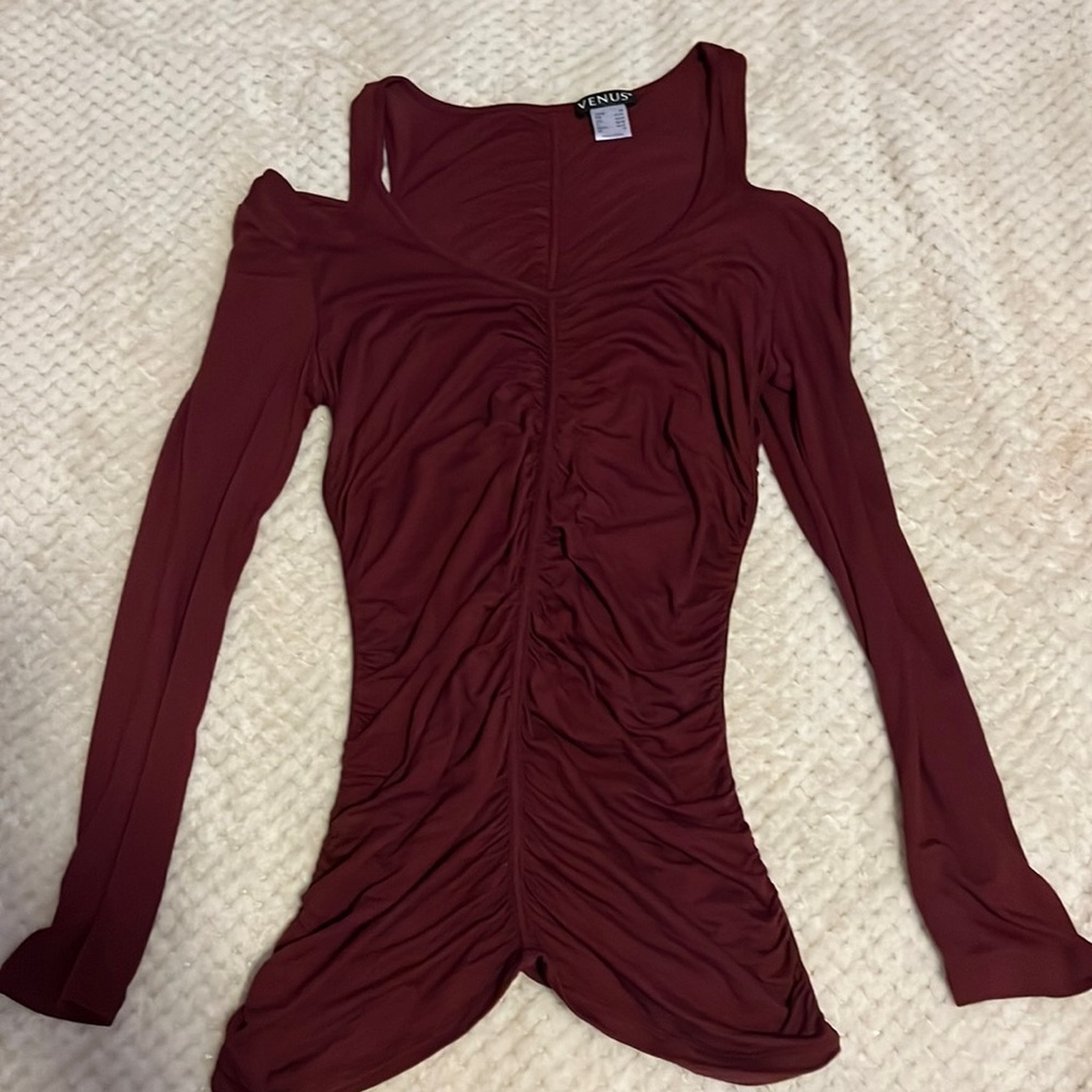 Venus women’s long sleeve top. Size XS